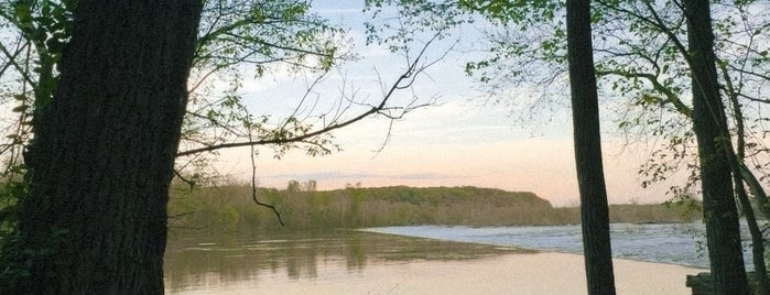 Riverbend Park is one of Hikes.