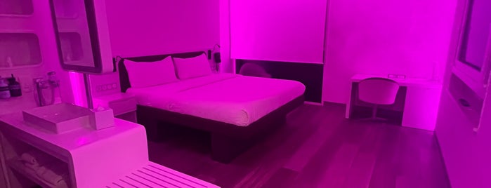 YOTEL Istanbul Airport (Landside) is one of Apt.