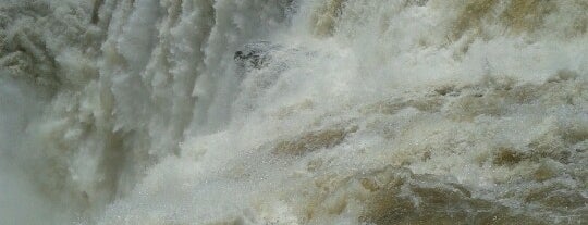 Parque Nacional Iguazú (Argentina) is one of Iguazú.