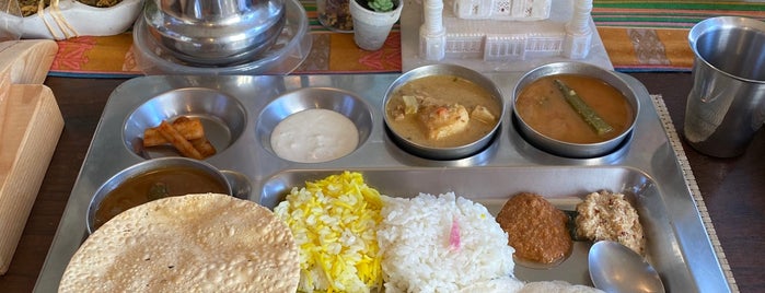 南インド家庭料理 カルナータカー is one of Restaurant.