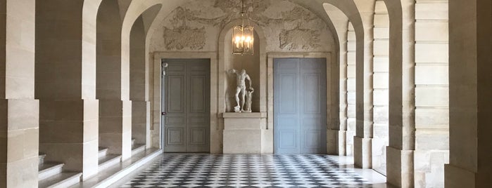 Schloss Versailles is one of Orte, die Sailor gefallen.