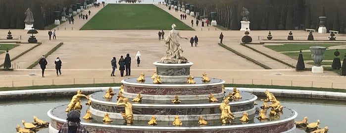Versailles is one of Lieux qui ont plu à Sailor.