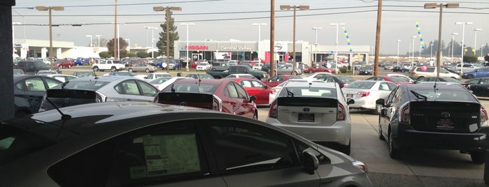 Modesto Toyota is one of Galenさんのお気に入りスポット.