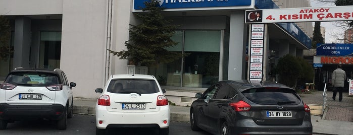 Ataköy 4.Kısım Halk Bankası is one of 🇹🇷K🖐🏽Ⓜ️🅰️💪'ın Beğendiği Mekanlar.