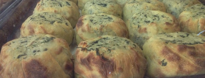 Yonah Schimmel Knish Bakery is one of LES.