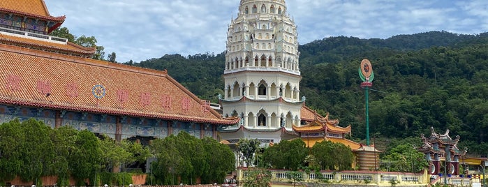 Kek Lok Si Temple (極樂寺) is one of Penang Malezya.