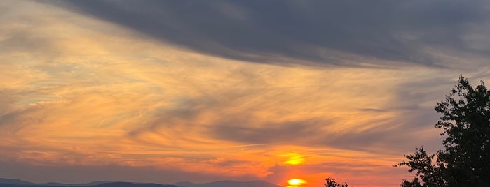 Overlook Park is one of Burlington.