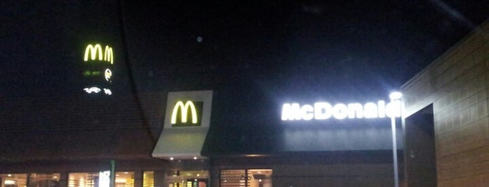 McDonald's is one of Lugares.