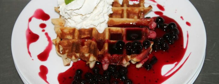FUNKY waffle bar is one of Lugares guardados de Гел.