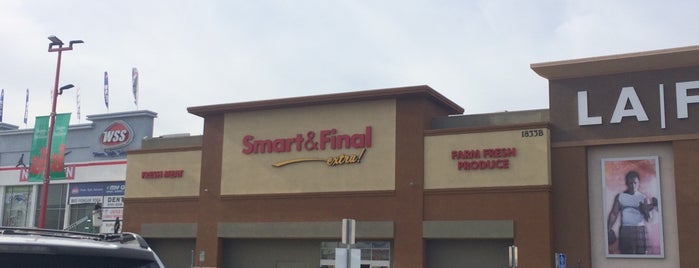 Smart & Final Extra! is one of Tempat yang Disukai Darlene.