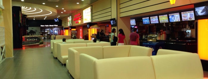 Multiplex is one of Tempat yang Disukai Y.Byelbblk.