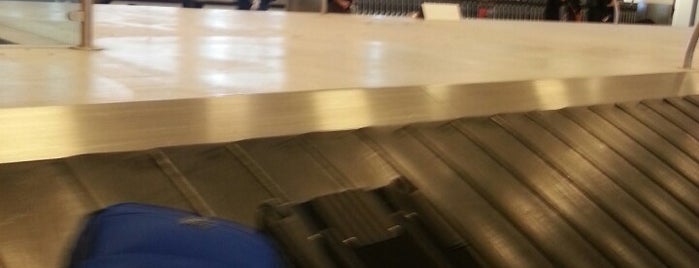 Baggage Reclaim is one of Orte, die Del gefallen.