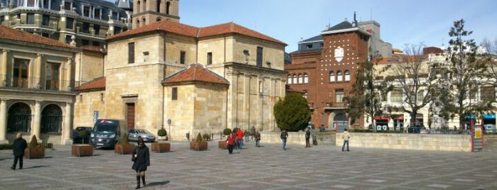 plaza de las palomas is one of Reino de León.