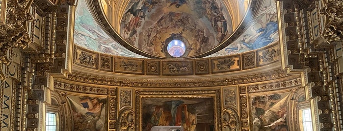 Basilica di Sant'Andrea della Valle is one of Рим.