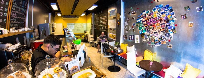 Feelsogood Café is one of Work Spots.