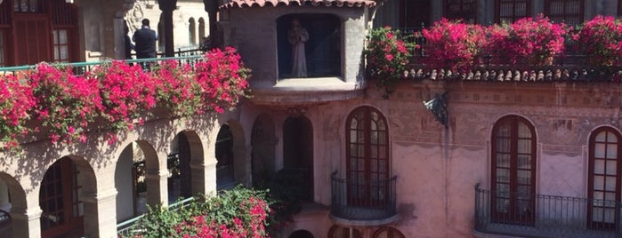 The Mission Inn Hotel & Spa is one of Andrea’s Liked Places.