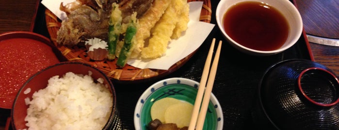 おけしょう鮮魚の海中宛 駅前店 is one of Eats in Tajima.