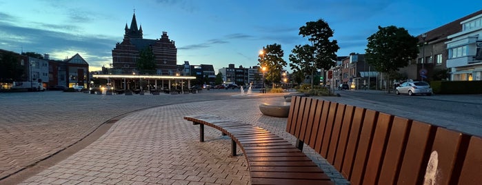 Gemeenteplein is one of Sing for the Climate.