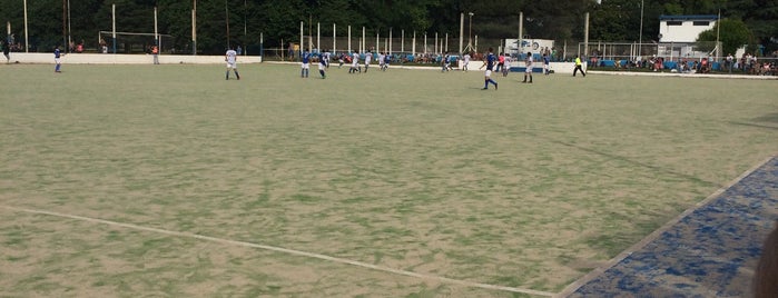 Club Ferrocarril Mitre is one of Lieux qui ont plu à Leonardo.