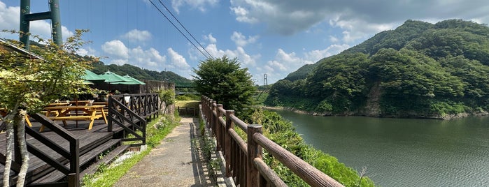 もみじ谷大吊橋 is one of Orte, die Luiz Gustavo gefallen.