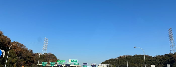 布施畑IC is one of 神戸淡路鳴門自動車道.