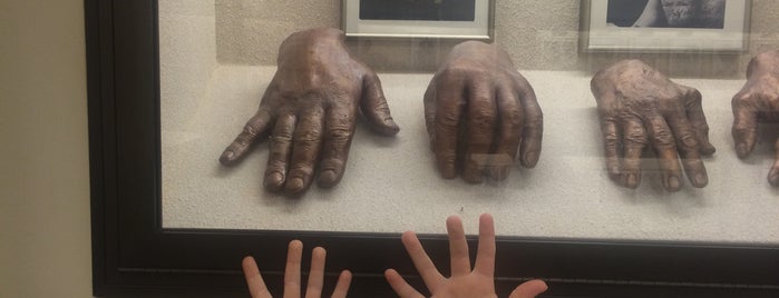 Adrian E Flatt, MD Hand Collection is one of Dallas Christmas Trip 2016.