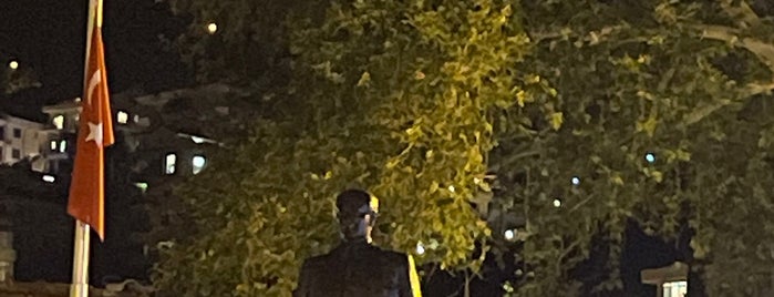 Kas Ataturk heykeli is one of Kaş.
