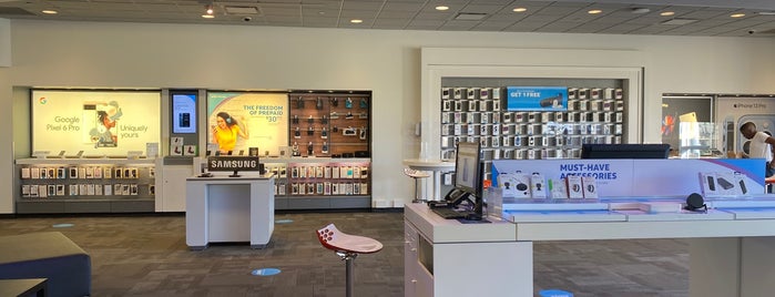 AT&T is one of Must-visit Electronics Stores in Orlando.