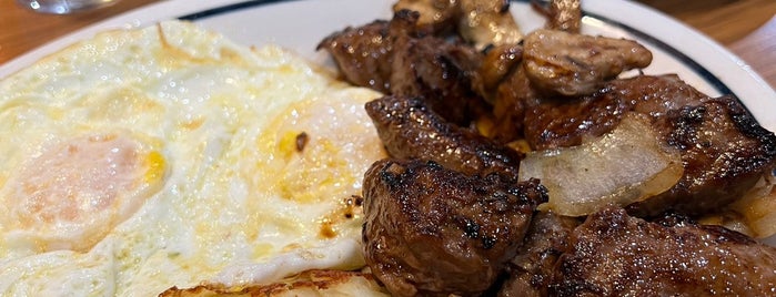 IHOP is one of The 15 Best Places That Are Good for a Late Night in Daytona Beach.