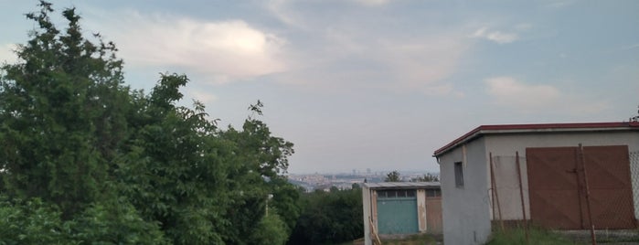 Vyhlídka Písečná is one of Prague Lookouts.