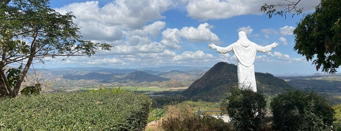 Monasterio De Tarlac is one of Top 10 places to try this season.