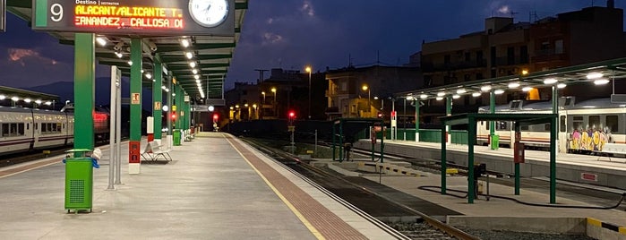 Estación de Murcia del Carmen is one of Tania's España.