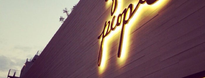 Free People 原宿店 is one of Tokyo shops.