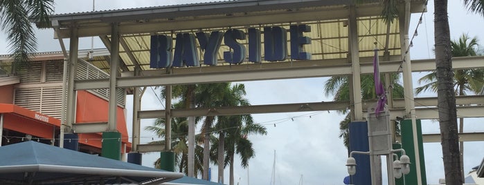 Bayside Marketplace is one of สถานที่ที่ Jose antonio ถูกใจ.