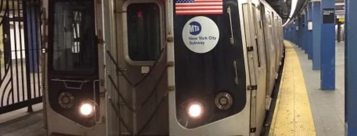 MTA Subway - Union Tpke/Kew Gardens (E/F) is one of NYC Subways A/C/E.
