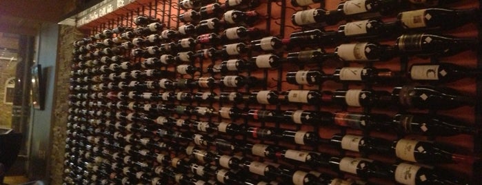13.5% Wine Bar is one of Gespeicherte Orte von Beth Lacey.
