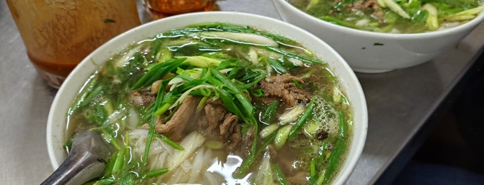 Phở Thìn 13 Lò Đúc is one of Hanoi food.