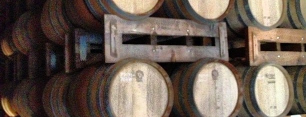 Apollonio Casa Vinicola is one of Andrew Vino50 Wines'in Beğendiği Mekanlar.