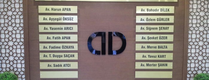 Apan-Dilek Avukatlık Bürosu is one of Lugares favoritos de Onur.