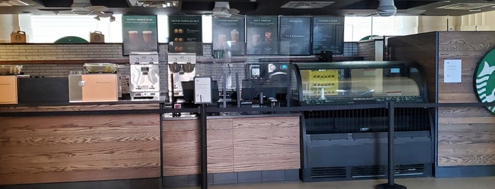 Starbucks is one of สถานที่ที่ Sharon ถูกใจ.