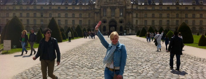 Esplanade des Invalides is one of parijs.