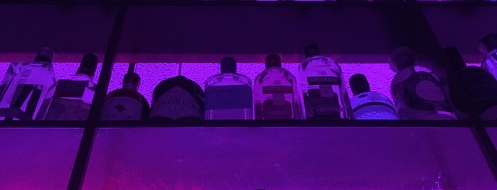 Gin Club Supreme is one of Lauraさんのお気に入りスポット.