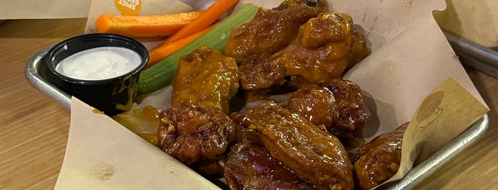 Buffalo Wild Wings is one of Maxican Bar & Food.