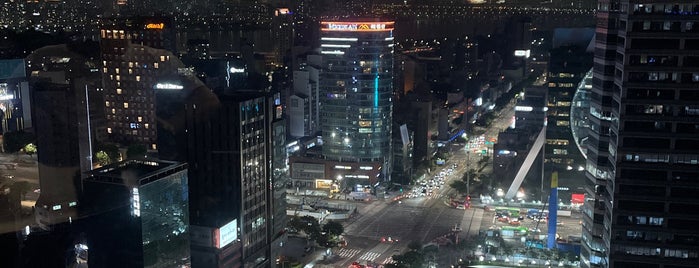 Intercontinental Seoul Hotel Sky Lounge is one of SEOUL 코엑스.