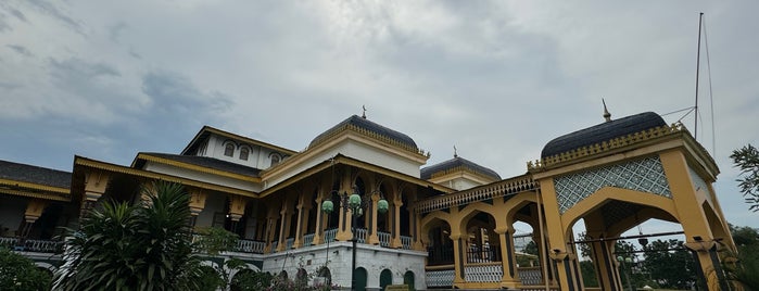 Istana Maimun is one of Trip to Medan-Brastagi-Samosir.