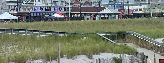 Seaside Heights, NJ is one of Jersey Shore.