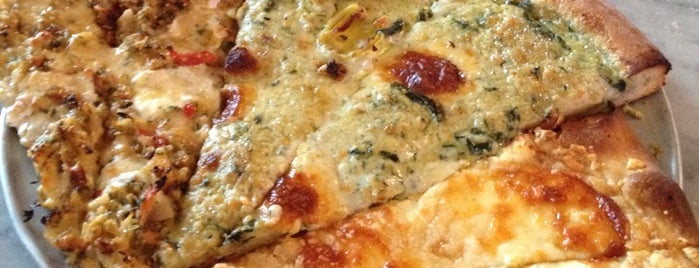 Artichoke Basille's Pizza & Bar is one of Chelsea | Restaurants - TODO.