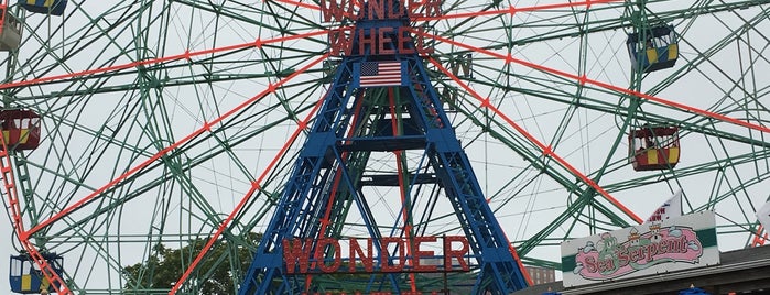 Deno's Wonder Wheel Amusement Park is one of MtoM’s Liked Places.