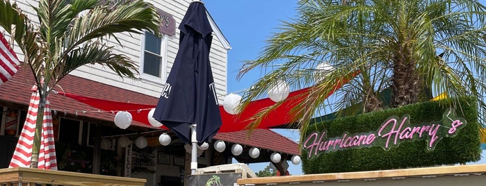 Hurricane Harry's On The Mile is one of Long Beach Bars!.