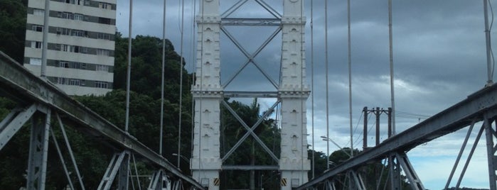 Ponte Pênsil is one of locais favoritos.